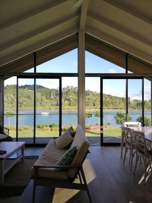 Purangi Waterfront Retreat Apartment Cooks Beach Luaran gambar